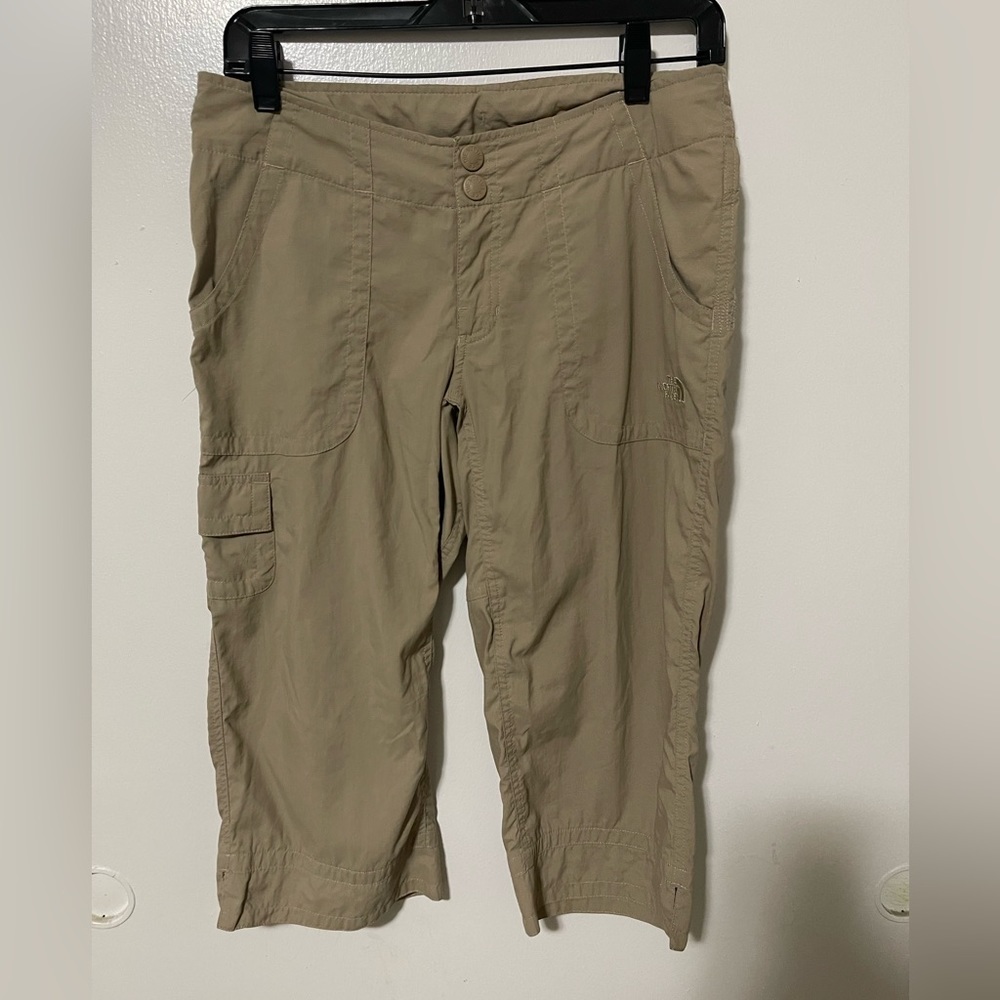 The North Face women cargo - Picture 2 of 3